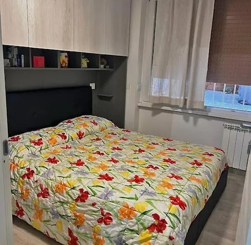 Piazza Bologna Apartment